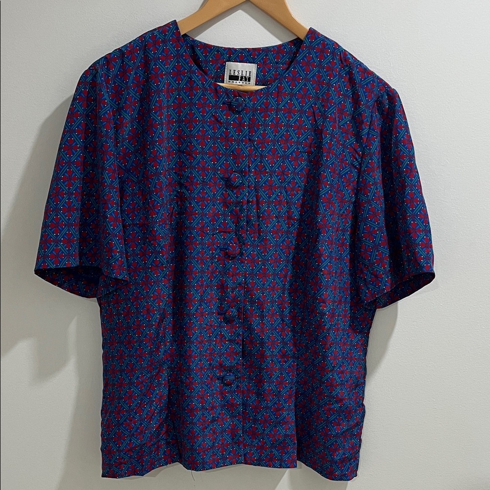 VINTAGE Women’s Blouse M-L Button Down Floral Pattern Geometric Peplum